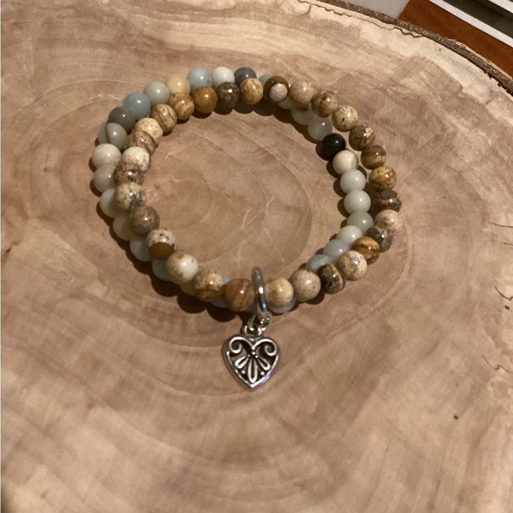 Two Stretch Bracelets - Picture 2 of 5